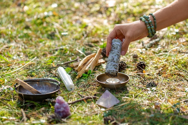 Rytuały uziemienia wspierają emocjonalne zdrowie i równowagę