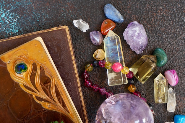 Moc kamieni i kryształów: Odkryj ich wyjątkowe właściwości
